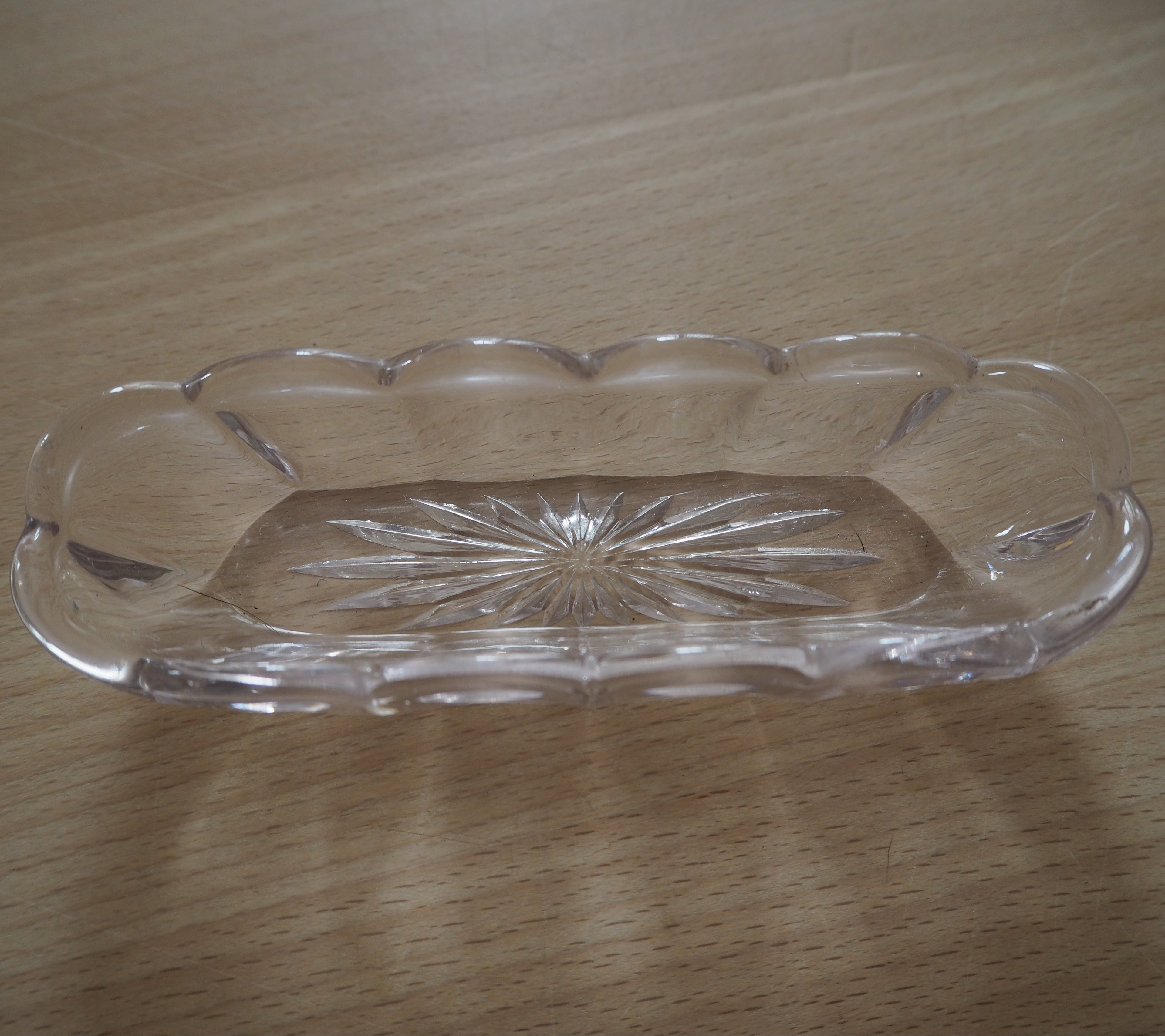 Oval saltkar