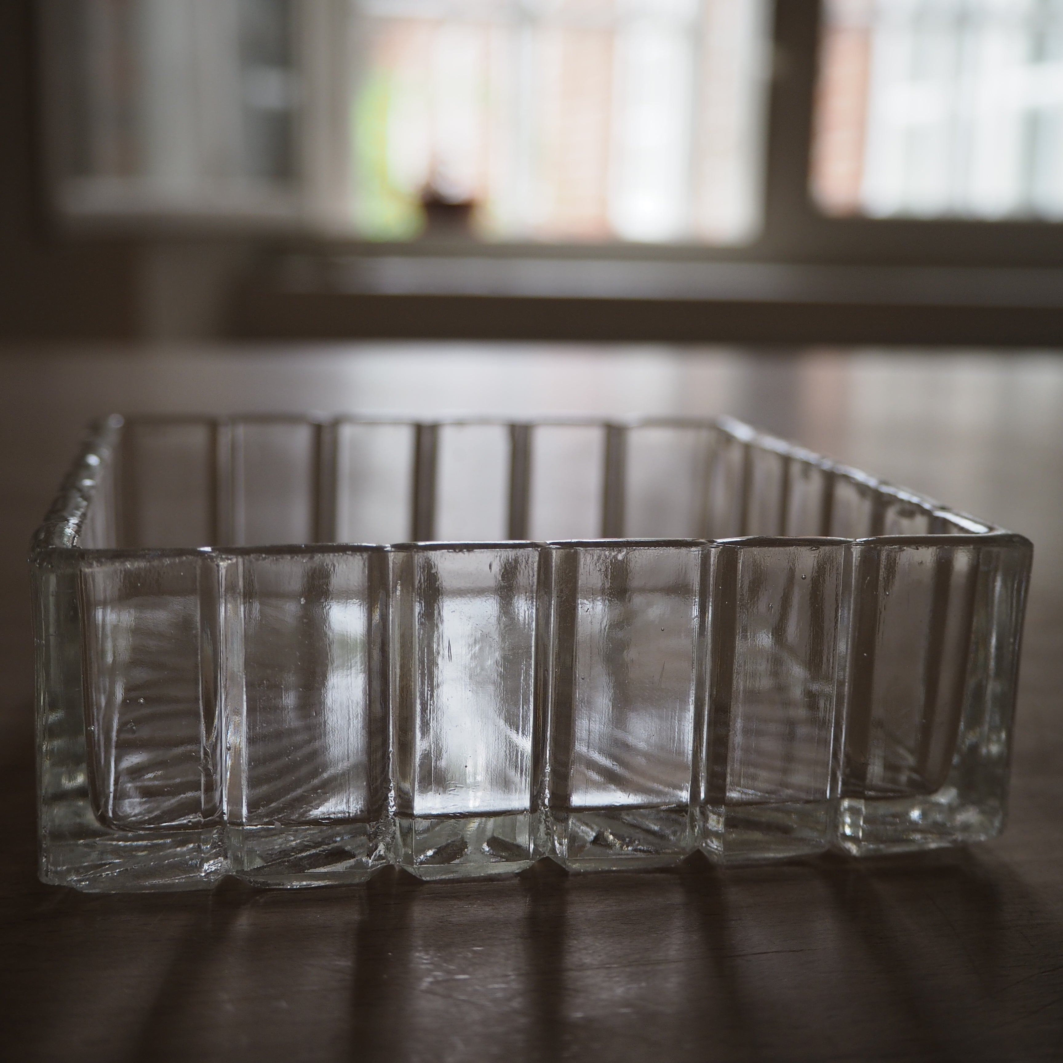 Kvadratisk glasskål