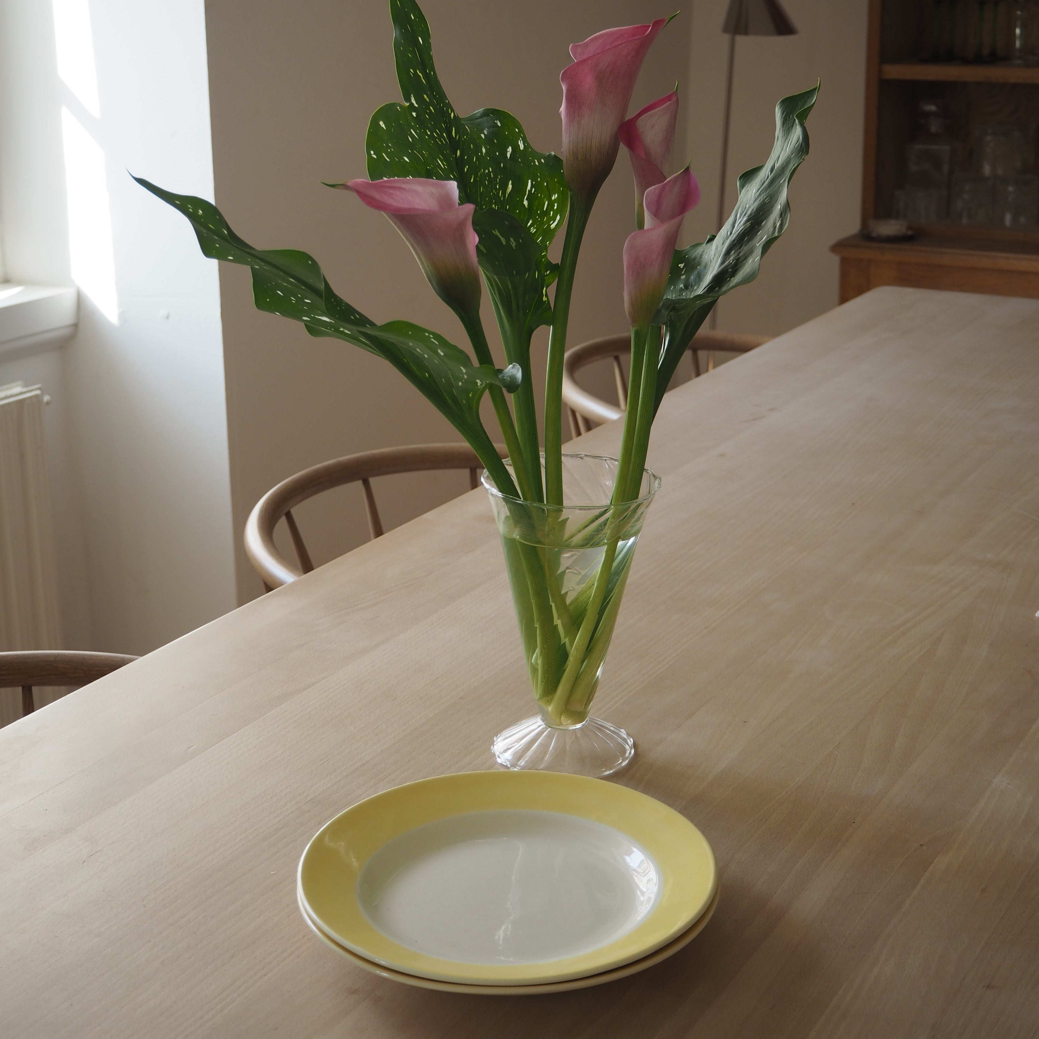 Tyske frokosttallerkener m. gul kant