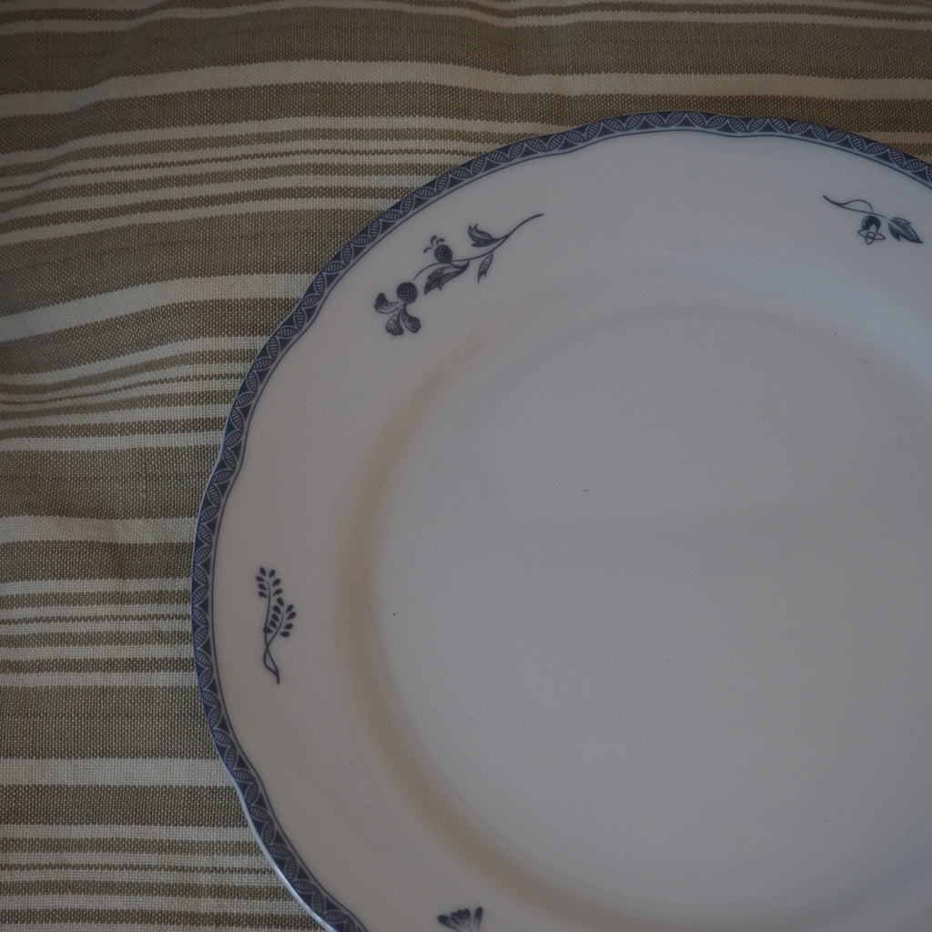 Svensk porcelæns frokosttallerken