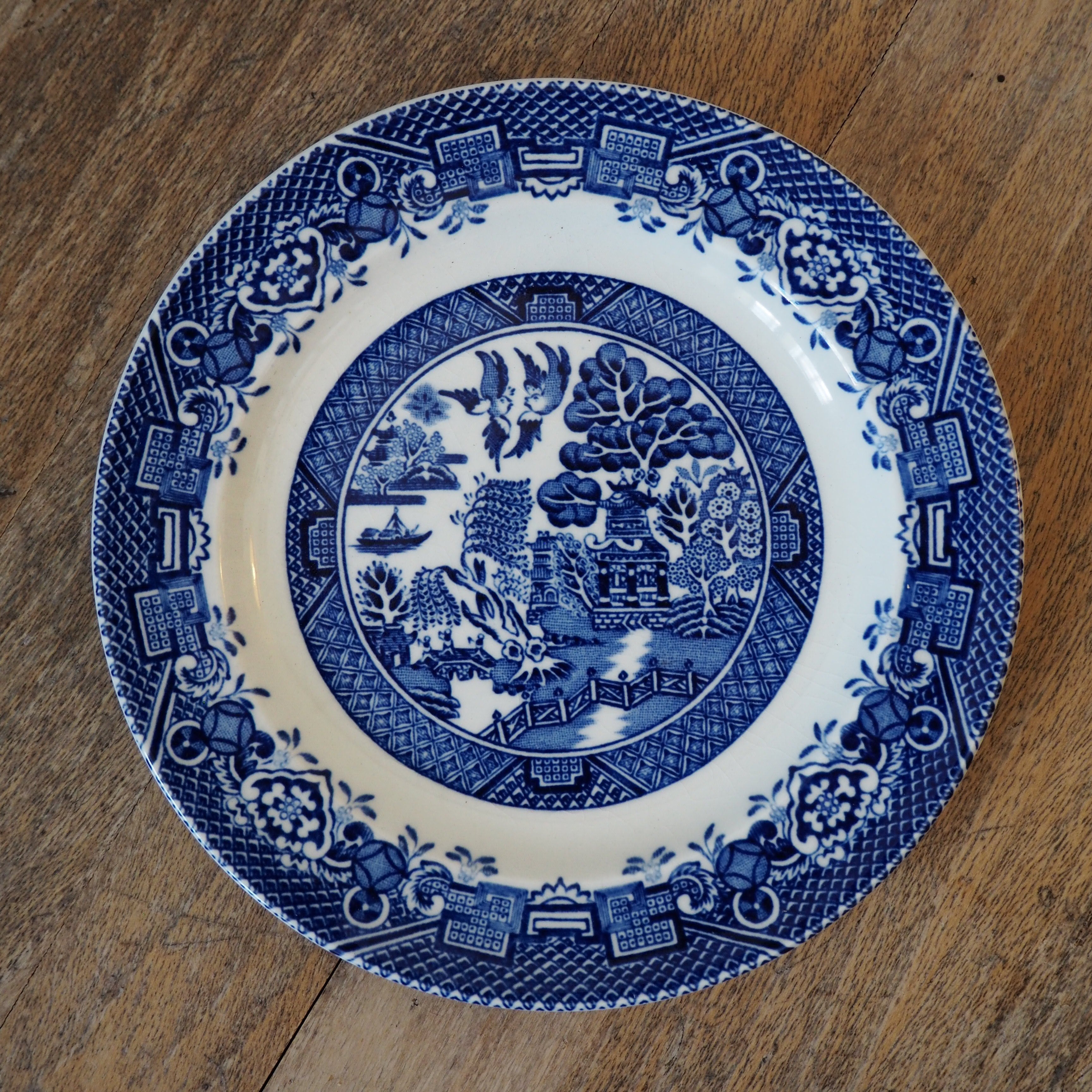 Engelsk Wood & Sons fajance desserttallerken