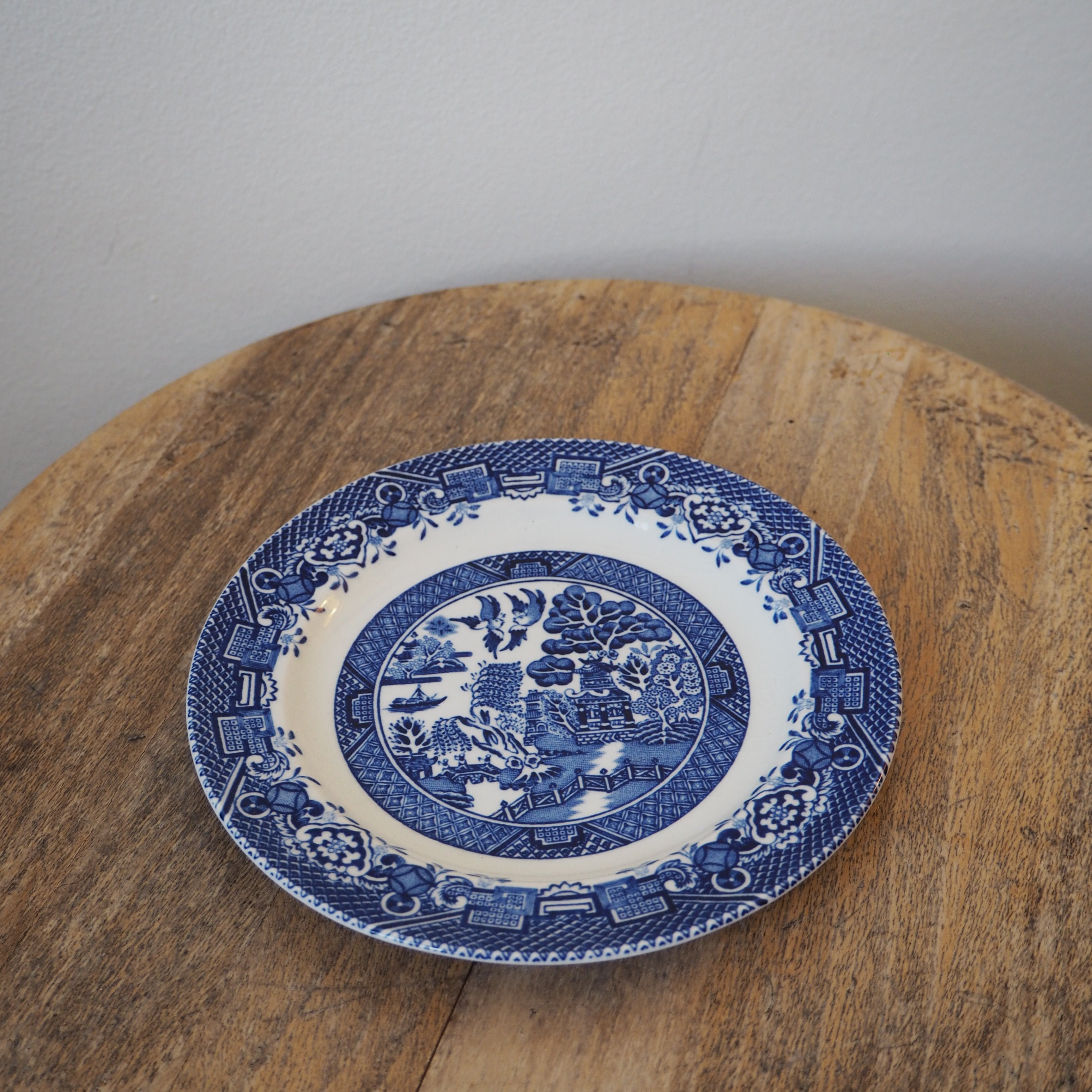 Engelsk Wood & Sons fajance desserttallerken