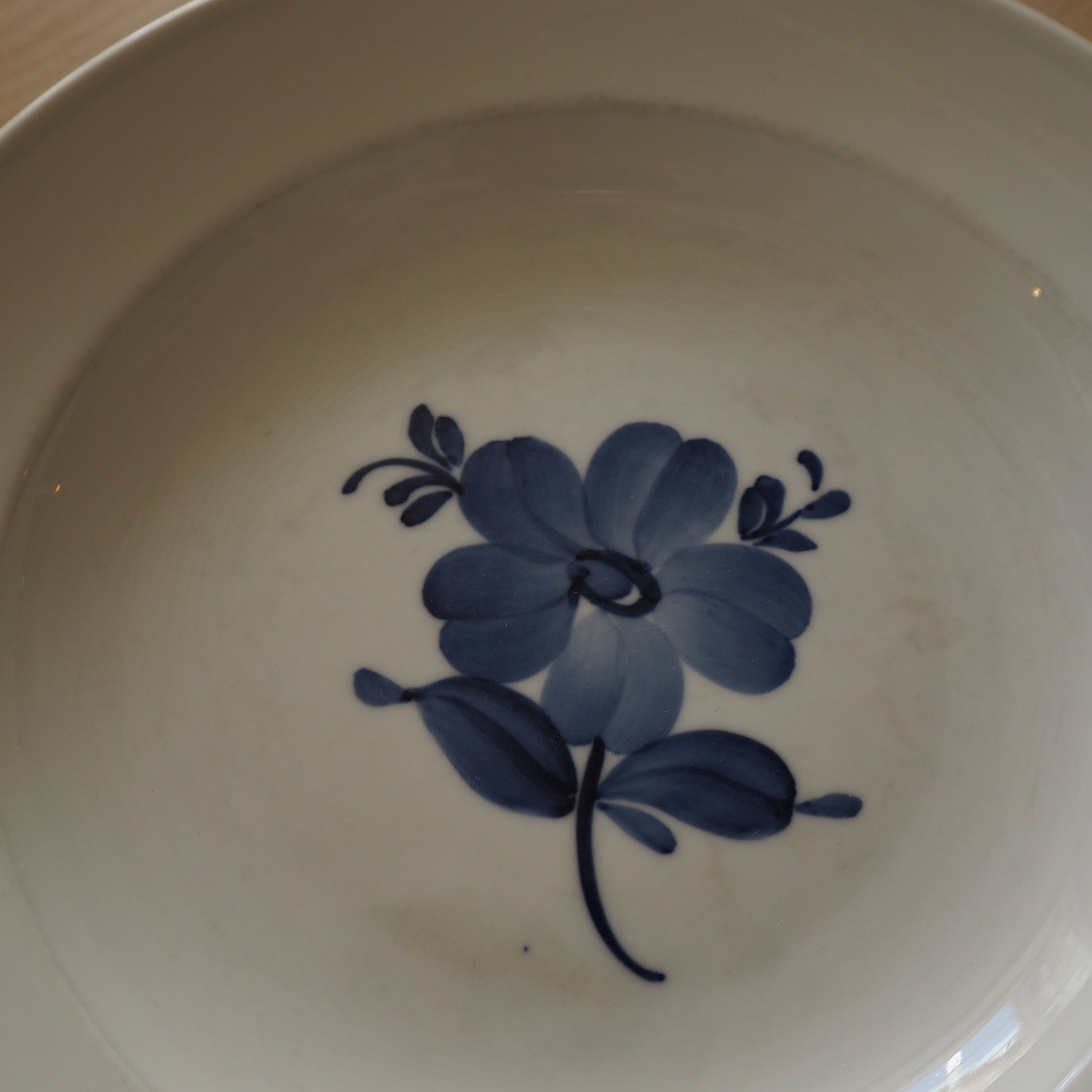 Dansk Fattigmands Blå Blomst dybe tallerkener