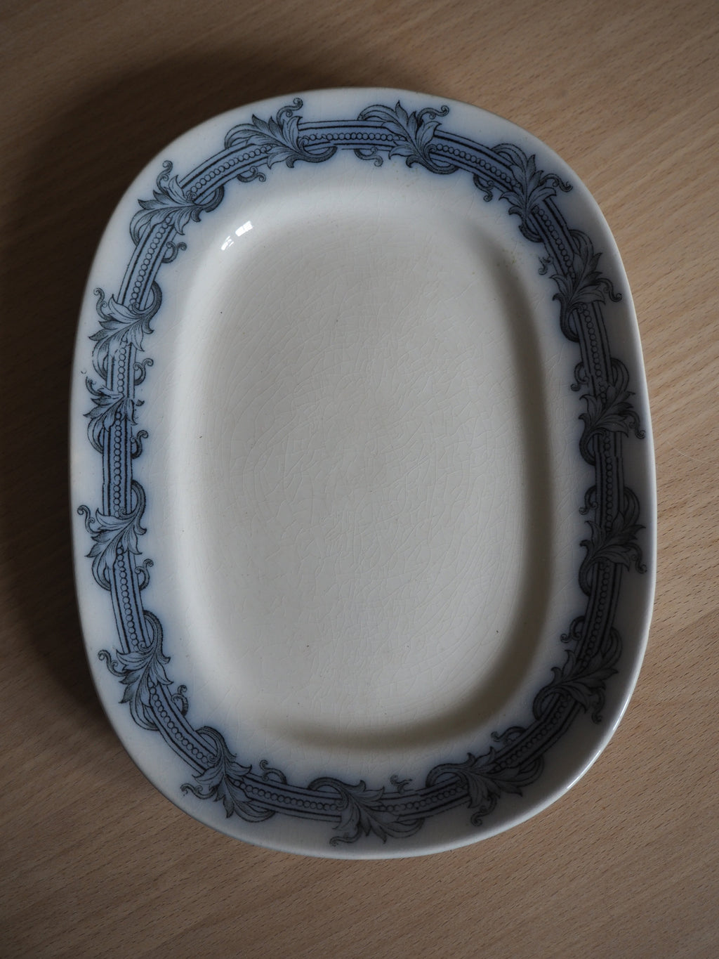 Tysk antik Villeroy & Boch fad